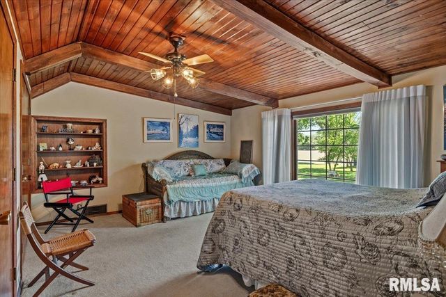 50 W Hazel Dell Lane, Springfield, IL 62703