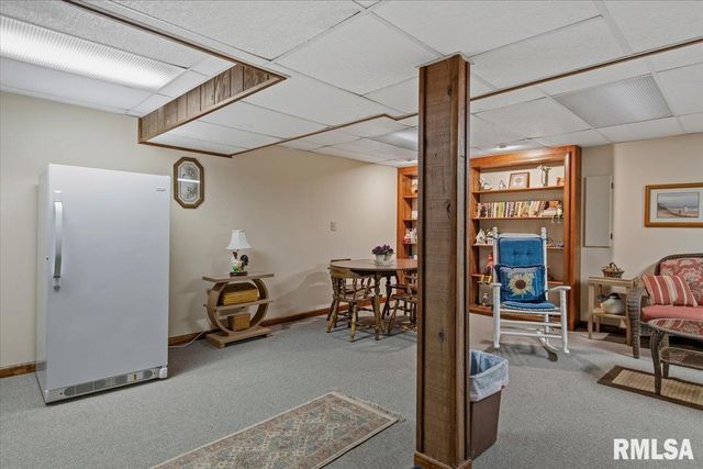 50 W Hazel Dell Lane, Springfield, IL 62703