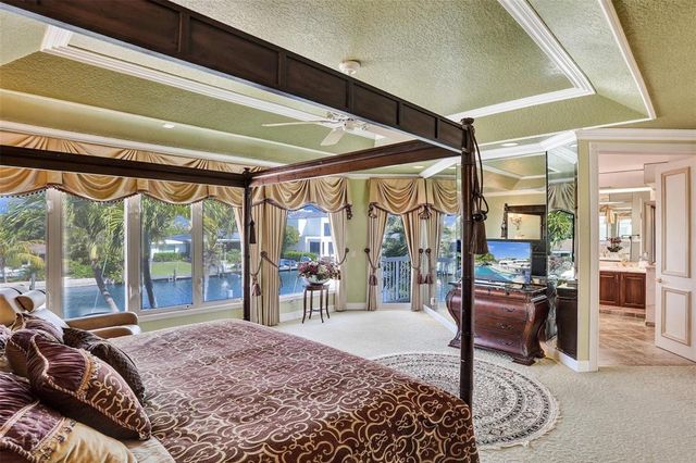 2875 NE 25th Court, Fort Lauderdale, FL 33305