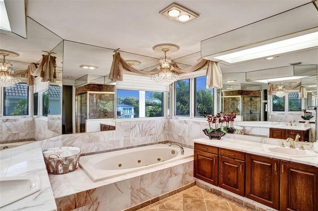 2875 NE 25th Court, Fort Lauderdale, FL 33305