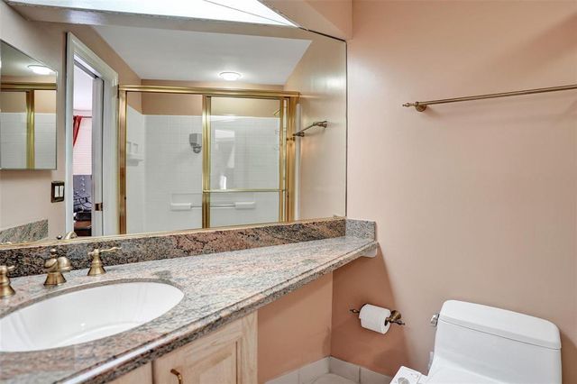 2875 NE 25th Court, Fort Lauderdale, FL 33305