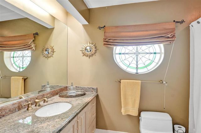 2875 NE 25th Court, Fort Lauderdale, FL 33305