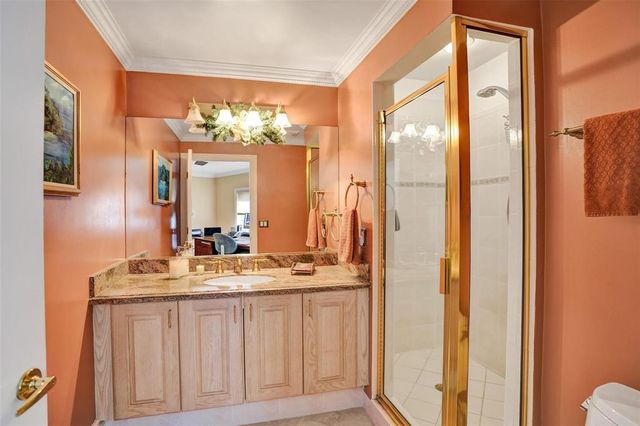 2875 NE 25th Court, Fort Lauderdale, FL 33305