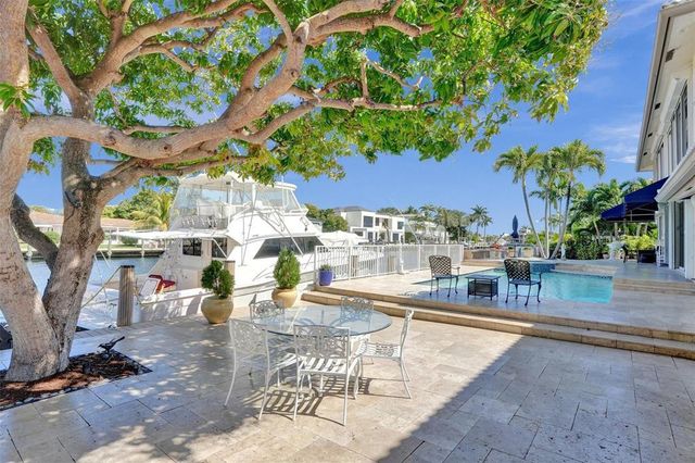 2875 NE 25th Court, Fort Lauderdale, FL 33305