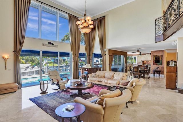 2875 NE 25th Court, Fort Lauderdale, FL 33305