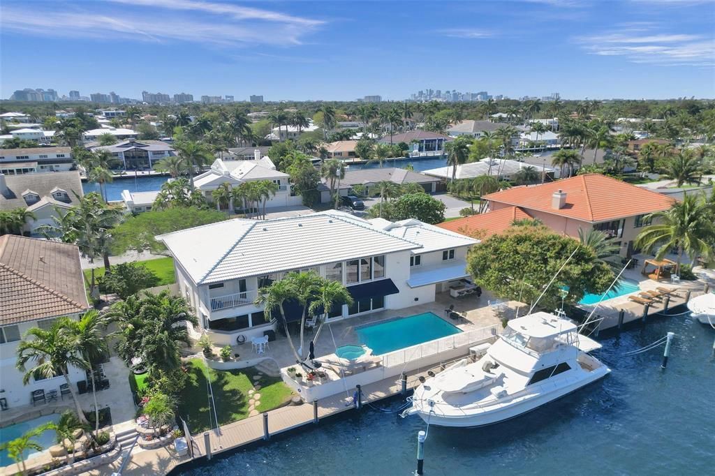 2875 NE 25th Court, Fort Lauderdale, FL 33305