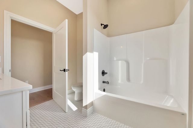 12093 E Pepperwood St, Wichita, KS 67226