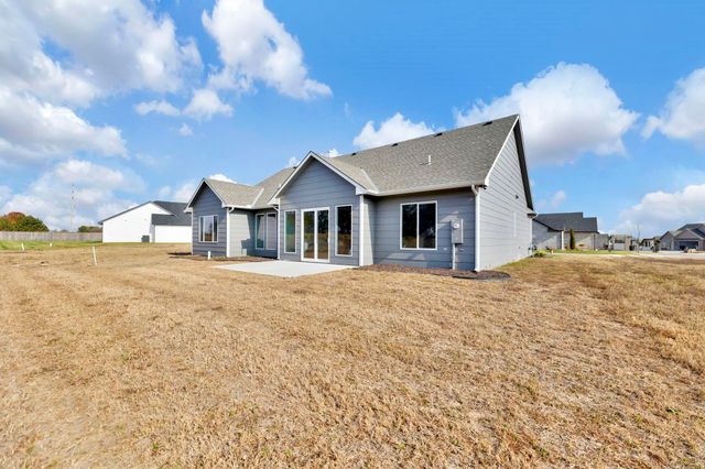 12093 E Pepperwood St, Wichita, KS 67226