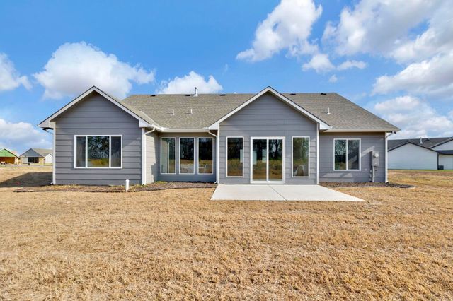 12093 E Pepperwood St, Wichita, KS 67226