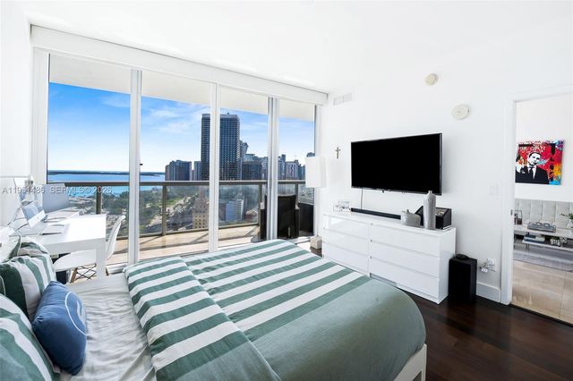 888 Biscayne Blvd 2802, Miami, FL 33132