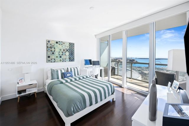 888 Biscayne Blvd 2802, Miami, FL 33132