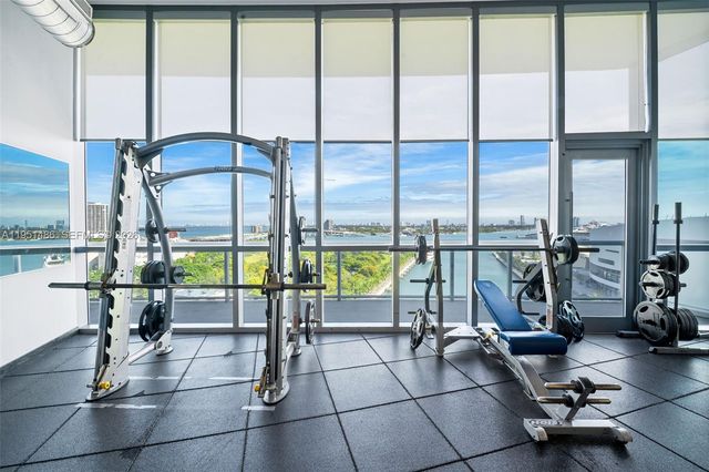 888 Biscayne Blvd 2802, Miami, FL 33132