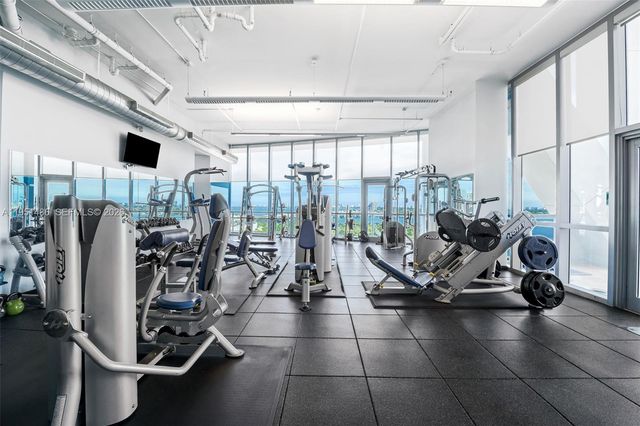 888 Biscayne Blvd 2802, Miami, FL 33132