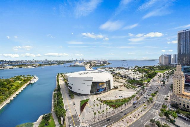 888 Biscayne Blvd 2802, Miami, FL 33132