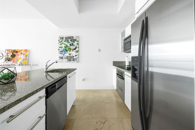 888 Biscayne Blvd 2802, Miami, FL 33132