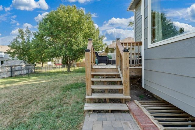 10610 W Meribeau Ct, Wichita, KS 67212