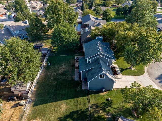 10610 W Meribeau Ct, Wichita, KS 67212