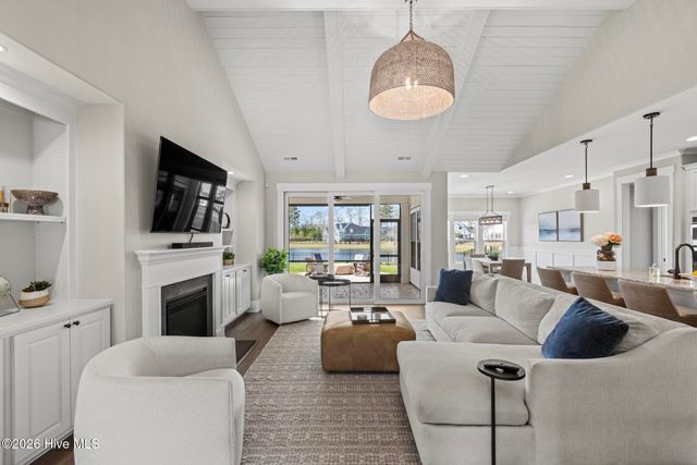 5301 Barcroft Lake Drive, Leland, NC 28451