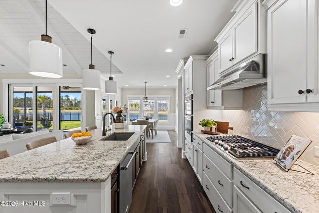 5301 Barcroft Lake Drive, Leland, NC 28451