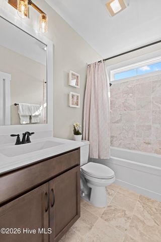 5301 Barcroft Lake Drive, Leland, NC 28451