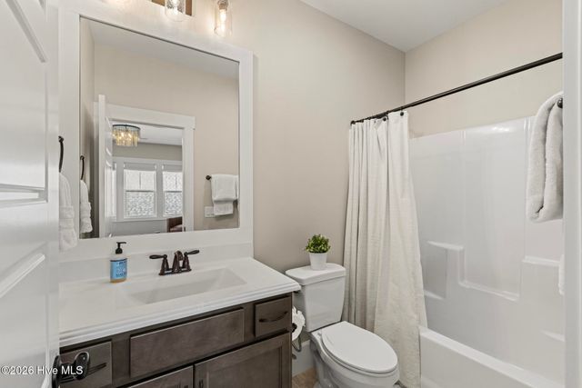 5301 Barcroft Lake Drive, Leland, NC 28451