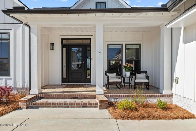 5301 Barcroft Lake Drive, Leland, NC 28451