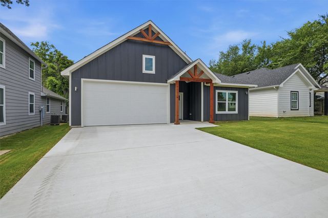 110 W Hull Street, Denison, TX 75021