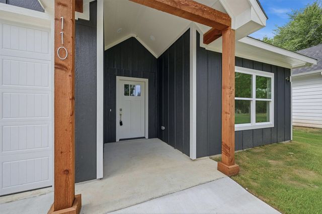 110 W Hull Street, Denison, TX 75021