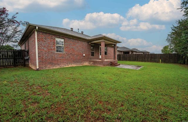 917 Mesquite Trail, Jacksonville, AR 72076
