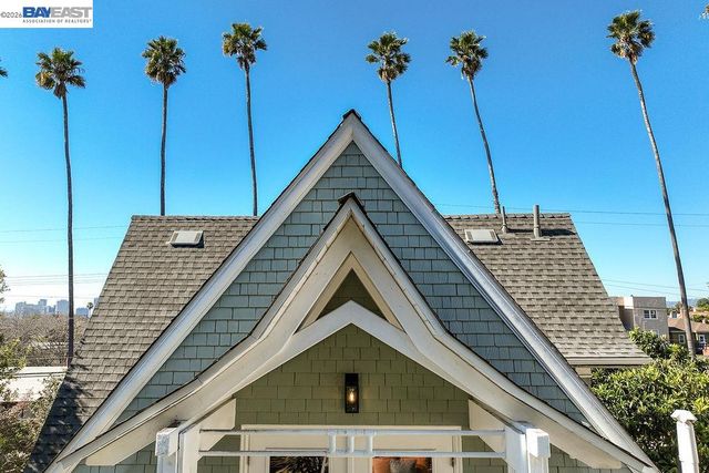 2420 9th Ave, Oakland, CA 94606