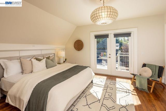 2420 9th Ave, Oakland, CA 94606