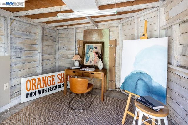 2420 9th Ave, Oakland, CA 94606