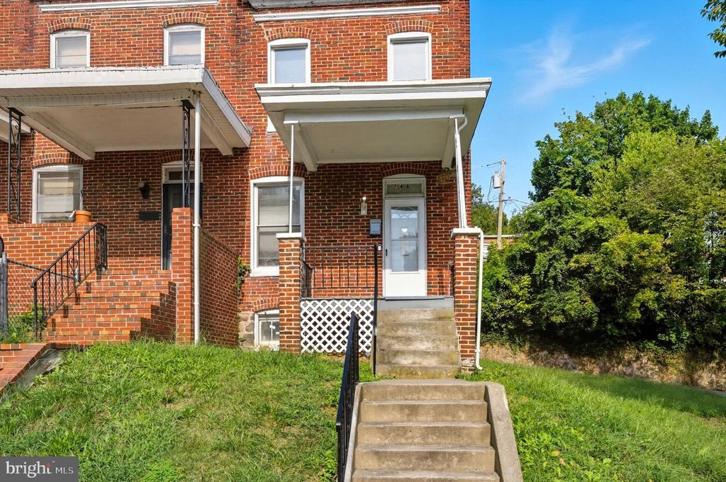 748 DENISON ST, Baltimore, MD 21229