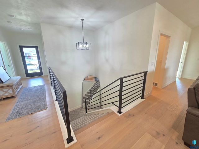 8412 E Spearfish Ct Court, Sioux Falls, SD 57110