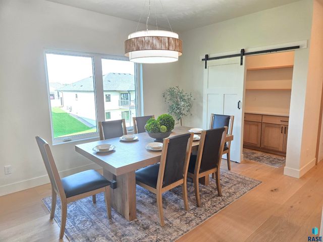 8412 E Spearfish Ct Court, Sioux Falls, SD 57110