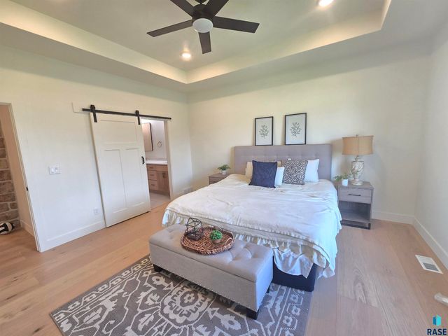 8412 E Spearfish Ct Court, Sioux Falls, SD 57110