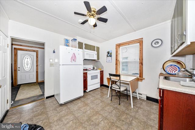 455-457 W 5TH STREET, Waynesboro, PA 17268