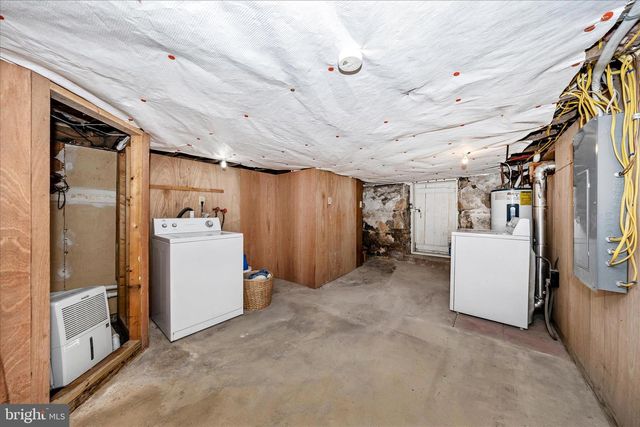455-457 W 5TH STREET, Waynesboro, PA 17268