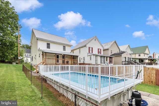 455-457 W 5TH STREET, Waynesboro, PA 17268