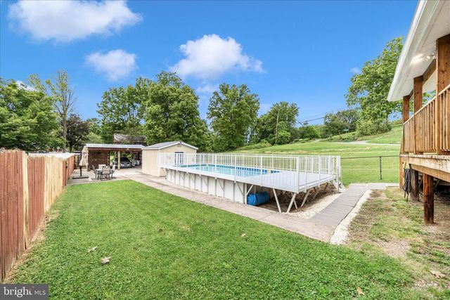 455-457 W 5TH STREET, Waynesboro, PA 17268