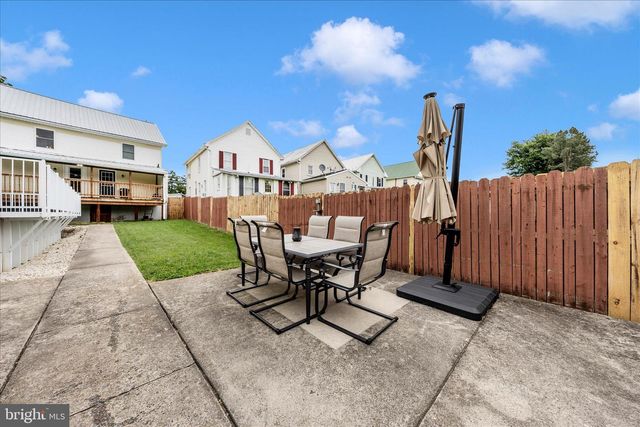 455-457 W 5TH STREET, Waynesboro, PA 17268