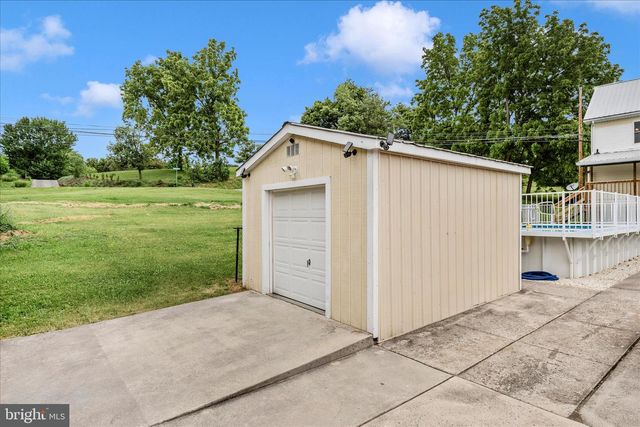 455-457 W 5TH STREET, Waynesboro, PA 17268