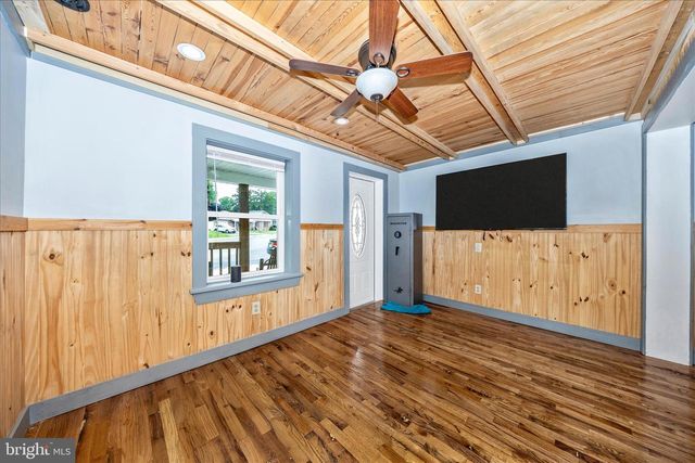 455-457 W 5TH STREET, Waynesboro, PA 17268