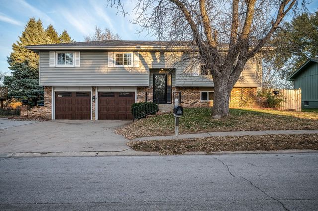 309 WILDWOOD RD Road, Council Bluffs, IA 51503