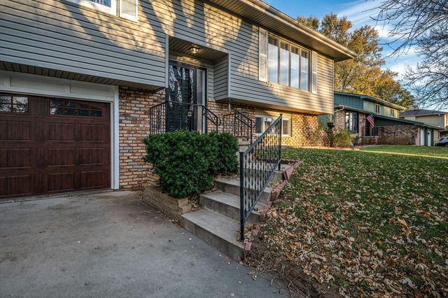 309 WILDWOOD RD Road, Council Bluffs, IA 51503