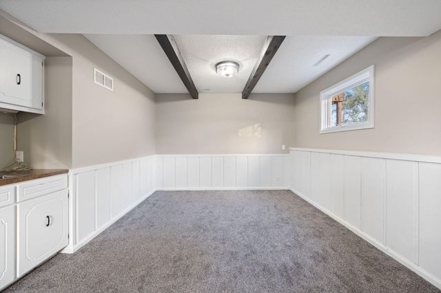 309 WILDWOOD RD Road, Council Bluffs, IA 51503