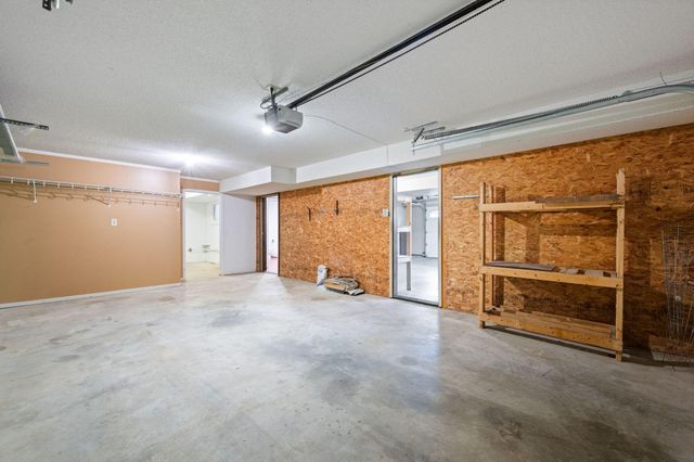 309 WILDWOOD RD Road, Council Bluffs, IA 51503