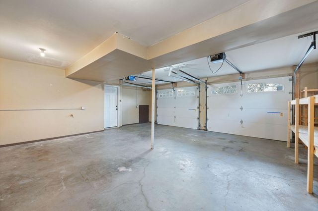 309 WILDWOOD RD Road, Council Bluffs, IA 51503