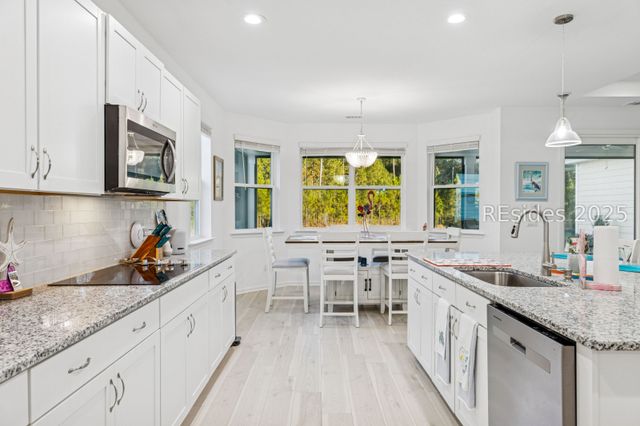 1156 Parrot Ave, Hardeeville, SC 29927