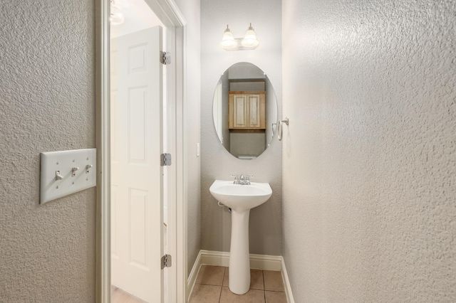 4803 Pecan Springs RD B, Austin, TX 78723